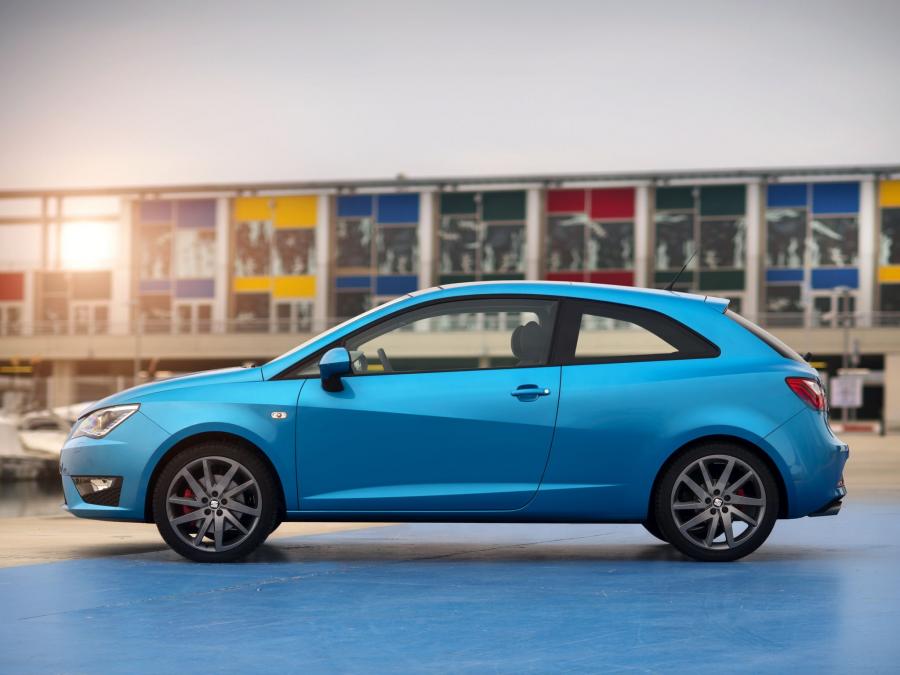  Seat Ibiza SC FR 2012 года  (фото 17 из 24)